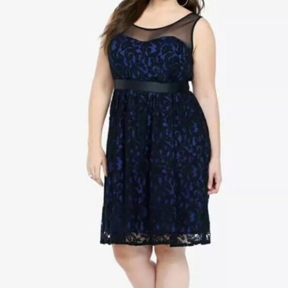 Torrid Mesh Yoke Lace Overlay Dress - Picture 1 of 9